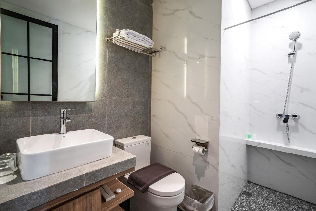Loa Living Solo Baru Hotel Grogol Eksteriør billede